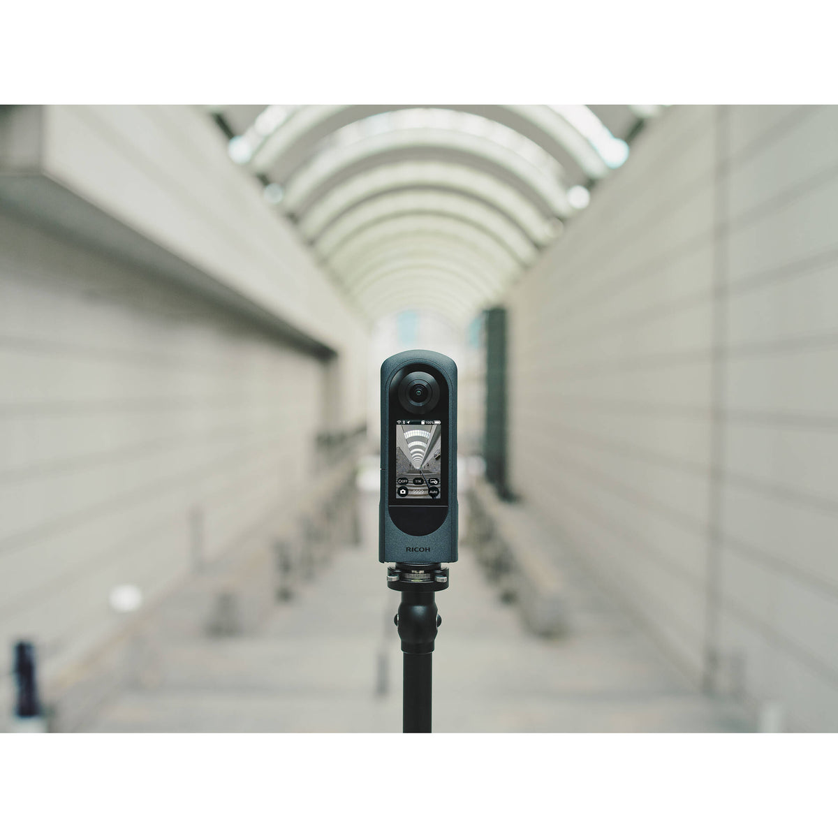 Cámara Digital Ricoh THETA X 360° 5.7K