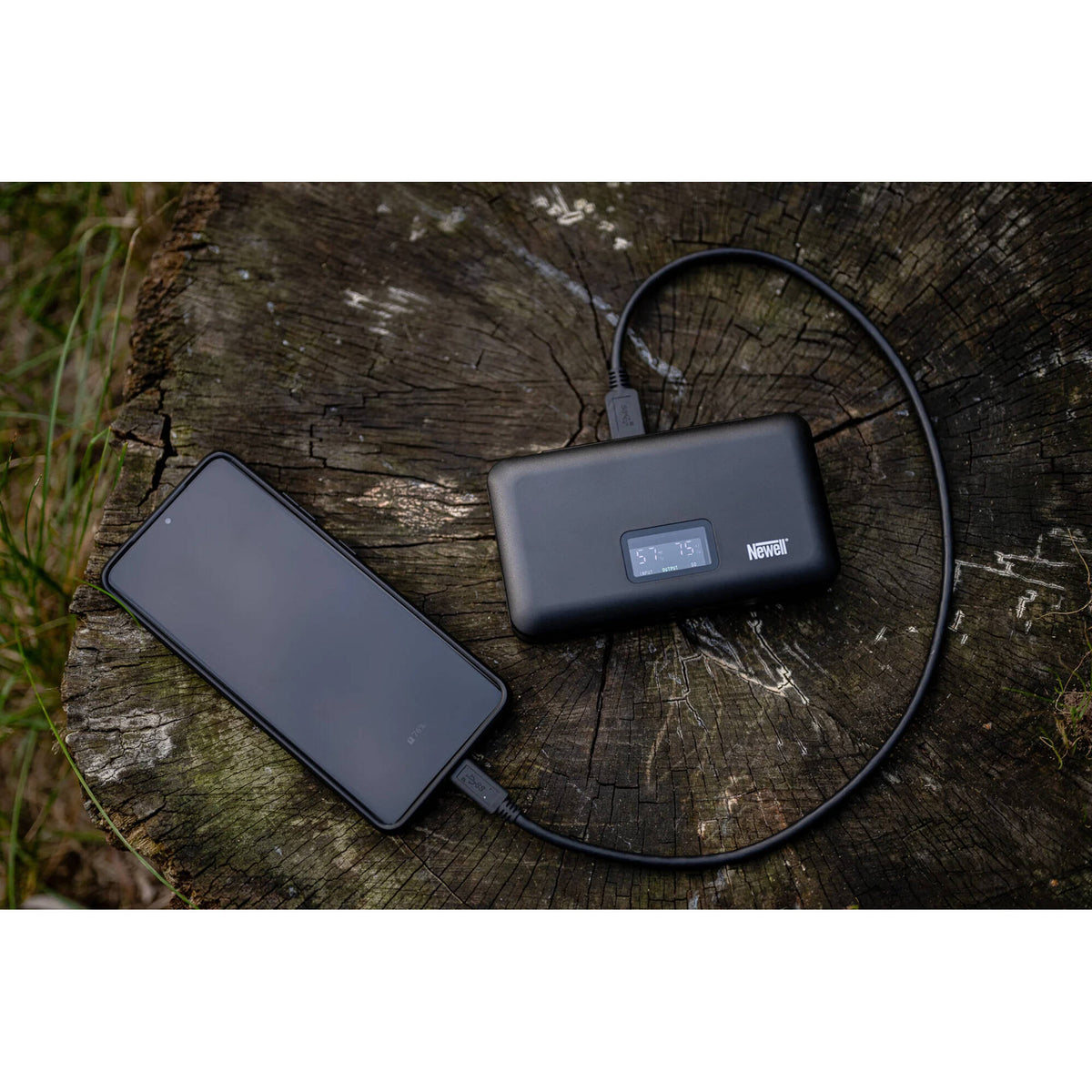 Cargador Newell LCD Dual-Channel con SD Card Reader para Nikon EN-EL15 - contenido de la caja