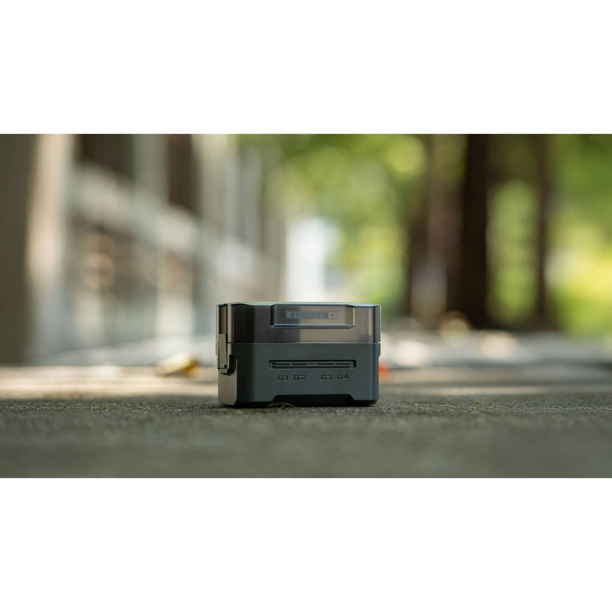 Cargador Tilta Portable Charging Station para EN-EL15C - puertos y conexiones