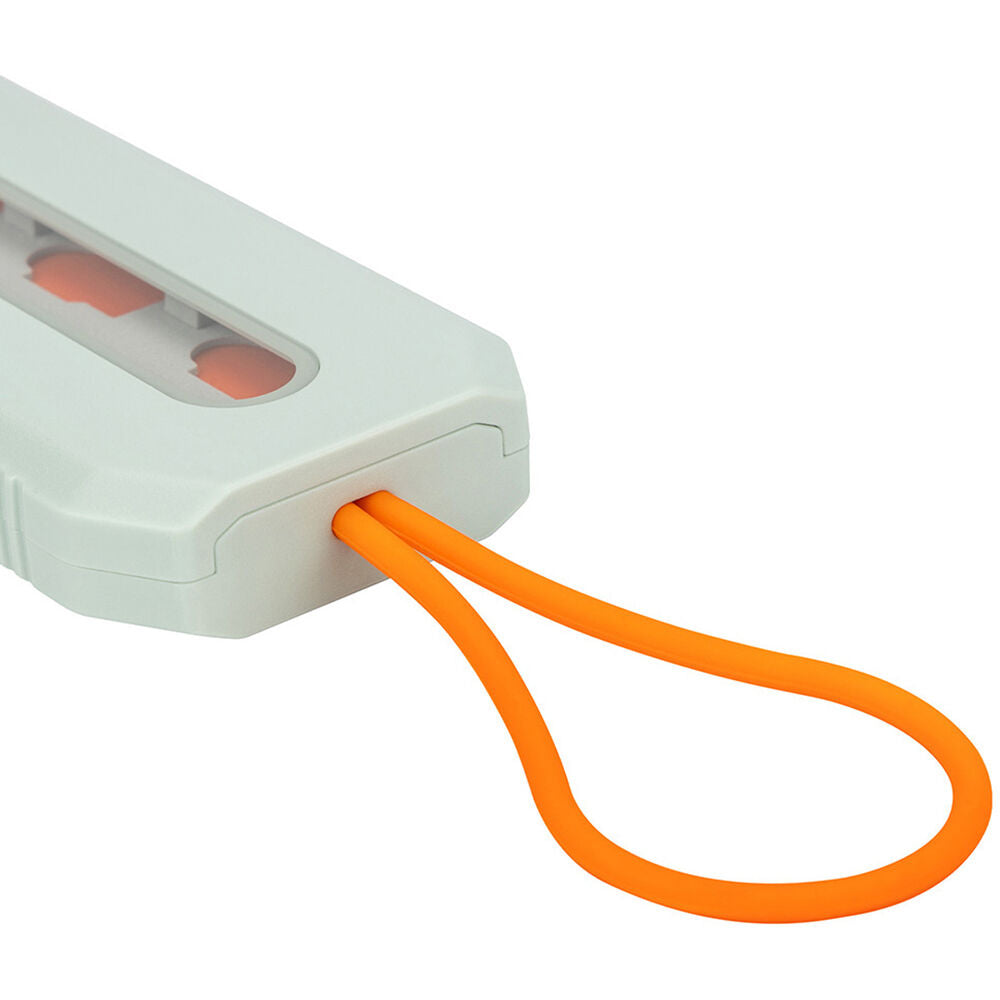 Estuche para Tarjetas JJC MCK-CFA6GO - en uso