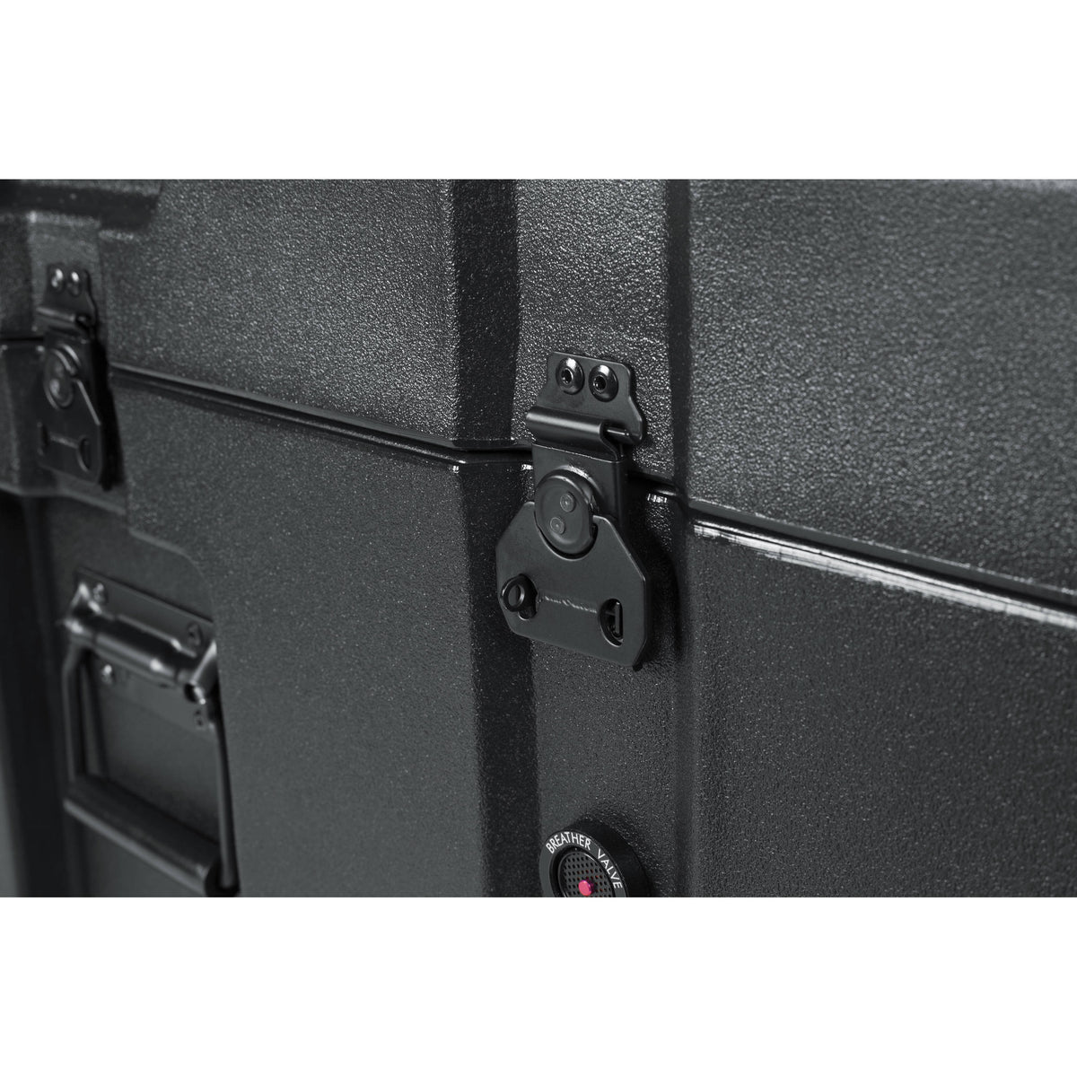 Estuche Rígido Gator ATA Heavy Duty Rotomolded utilitario (Negro, 55 x 17 x 11" Interior) - puertos y conexiones