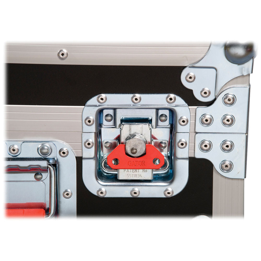 Estuche Rígido Gator G-TOUR TRK-3022 HS Truck Pack utilitario Trunk con Casters - vista lateral