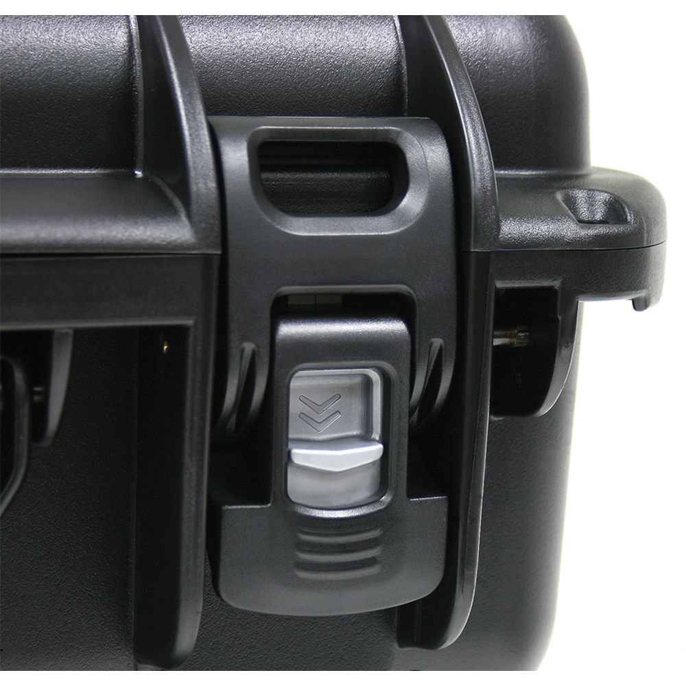 Estuche Rígido Gator Waterproof Injection-Molded Equipment con Diced espuma (Negro) - puertos y conexiones