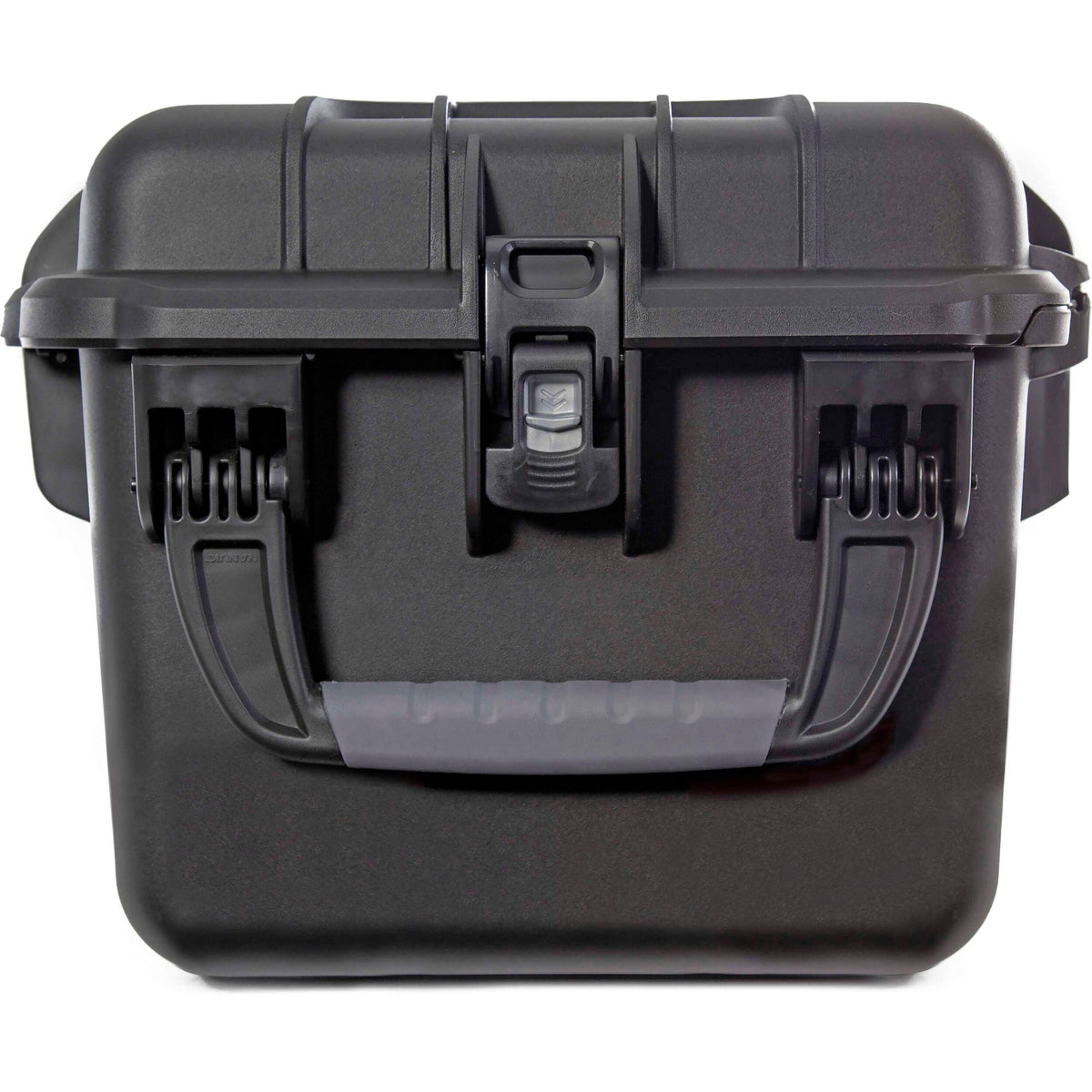 Estuche Rígido Nanuk 988 con ruedas con espuma (Negro, 116.5L) - en uso