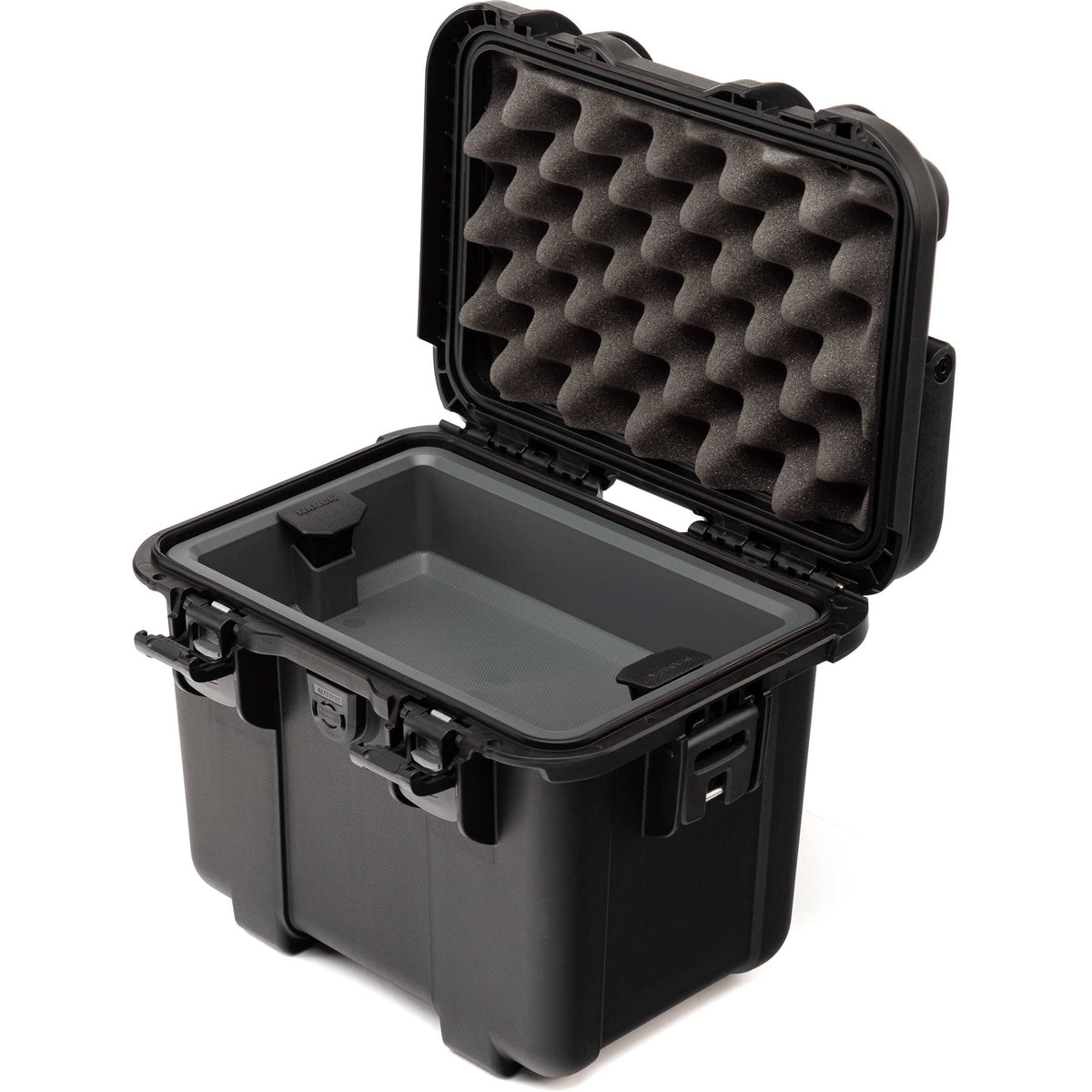 Estuche Rígido Nanuk T20 Top Loader (Negro, 11.2L) (T20S-170BK-0A0) - en uso