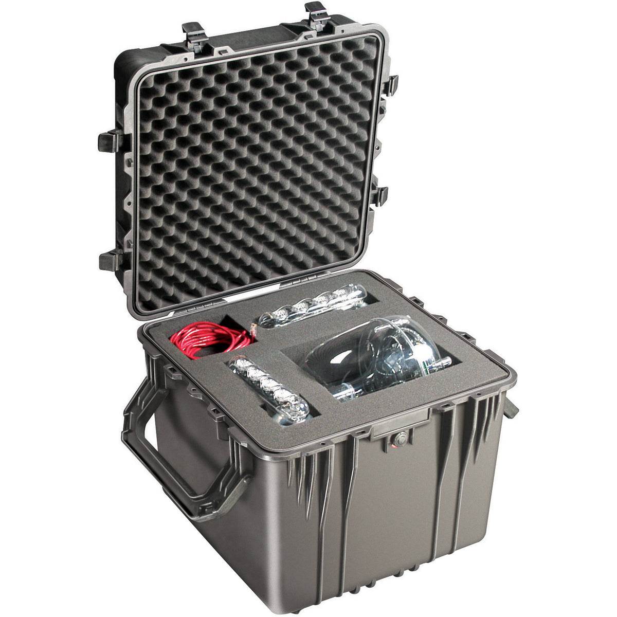 Estuche Rígido Pelican 0350 Cube con espuma (Negro) - puertos y conexiones