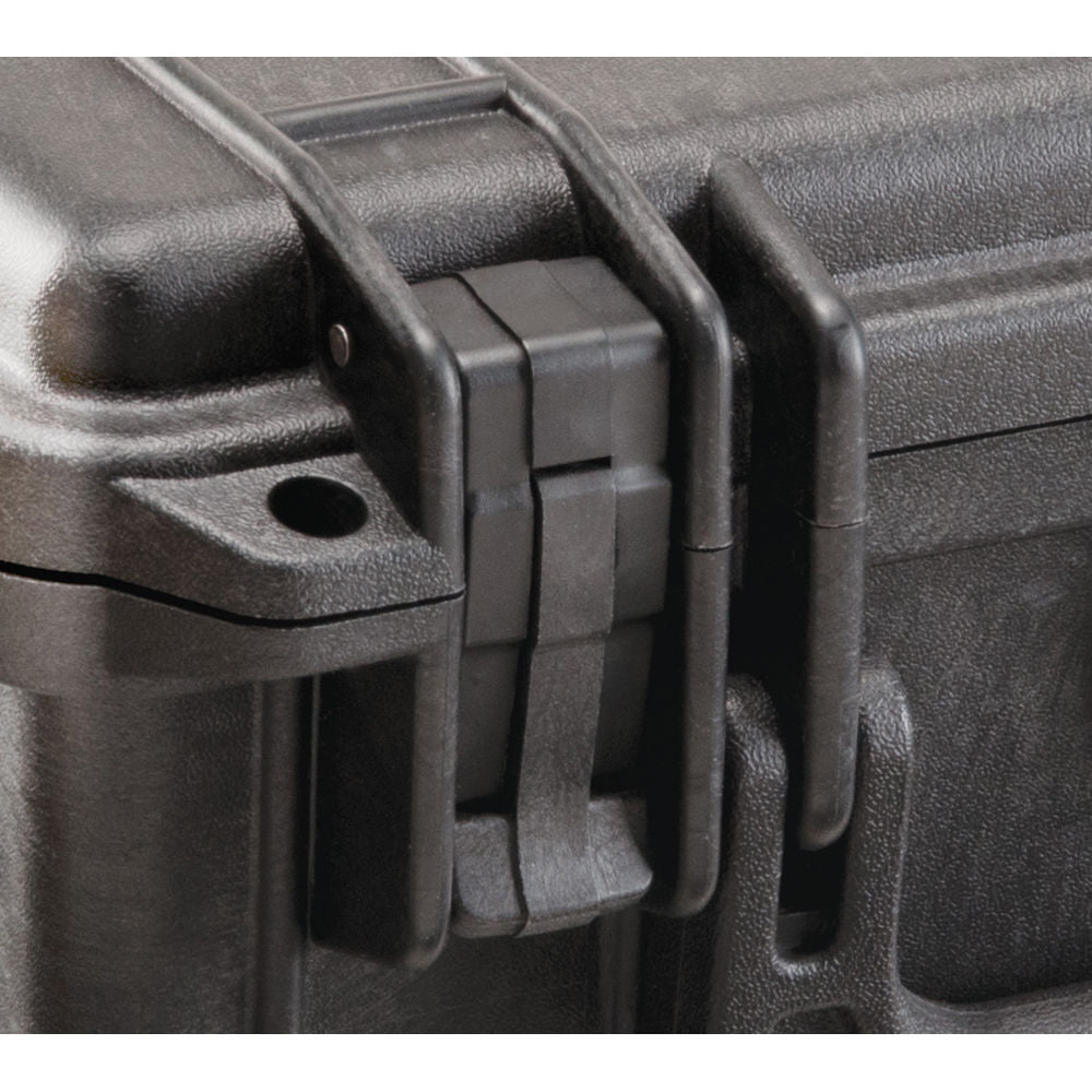 Estuche Rígido Pelican 1200 sin interior (Negro) - puertos y conexiones