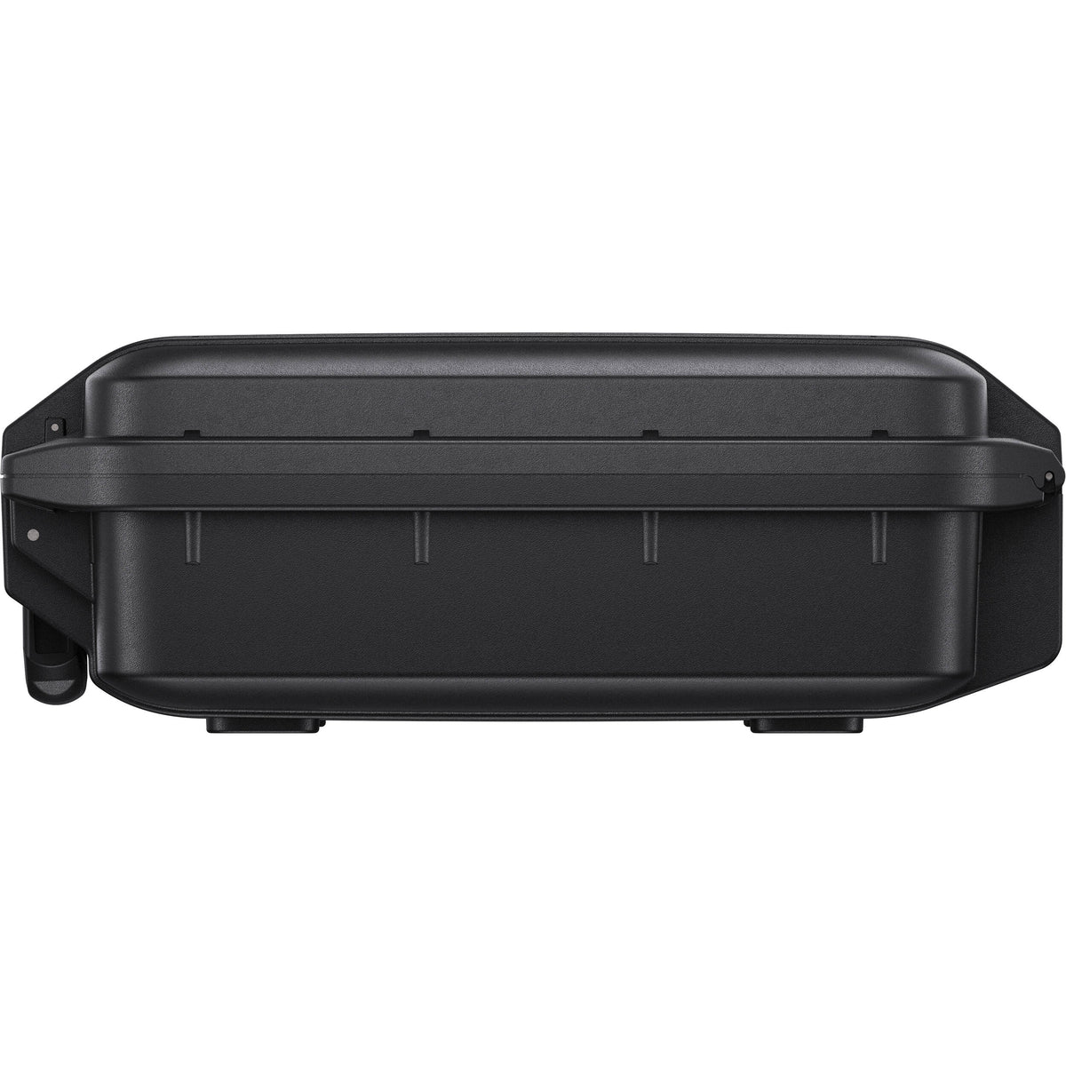 Estuche Rígido Pelican 1505 Air con espuma (Negro, 22L) - puertos y conexiones