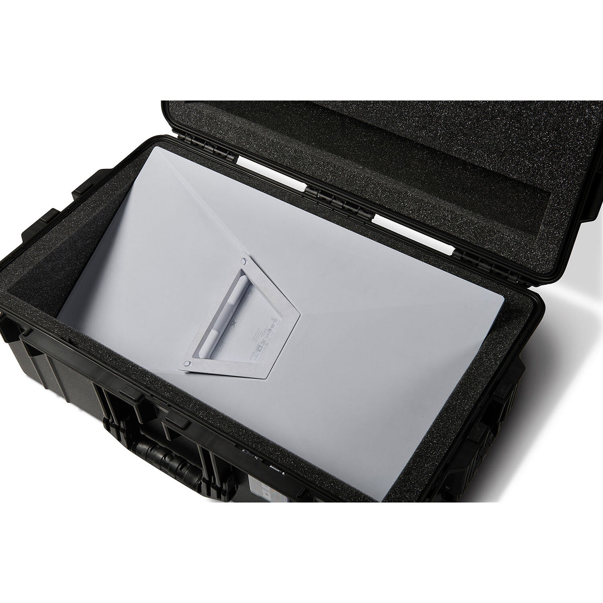 Estuche Rígido Pelican 1595SSLK Air Starlink Standard Gen 3 Travel - puertos y conexiones