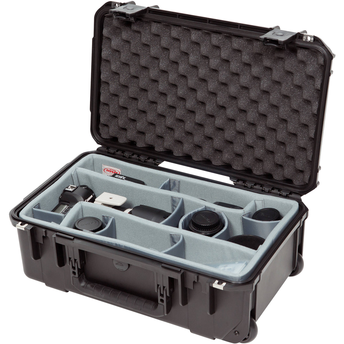 Estuche Rígido SKB iSeries 2011-7 con Think Tank Photo divisores & Lid espuma (Negro) - puertos y conexiones