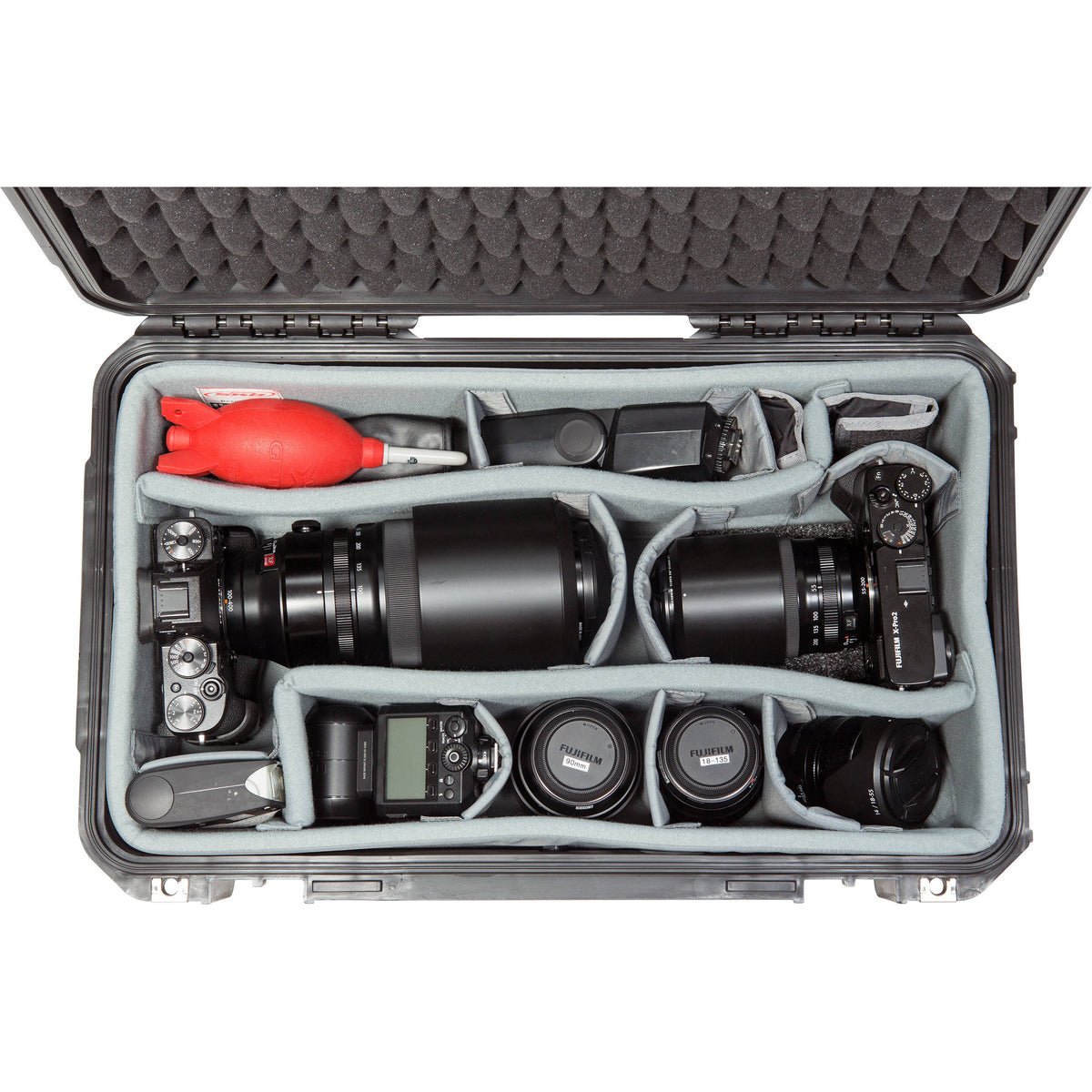 Estuche Rígido SKB iSeries 2011-7 con Think Tank Photo divisores & Lid espuma (Negro) - contenido de la caja