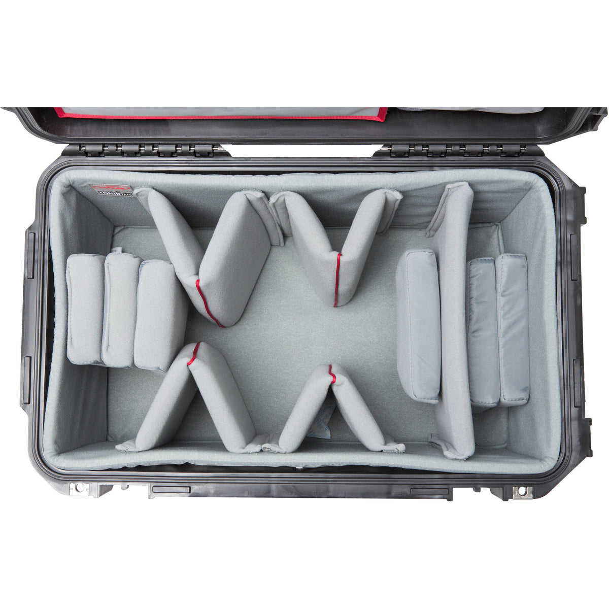 Estuche Rígido SKB iSeries 2213-12 con Think Tank Video divisores & organizador en la tapa (Negro) - vista lateral