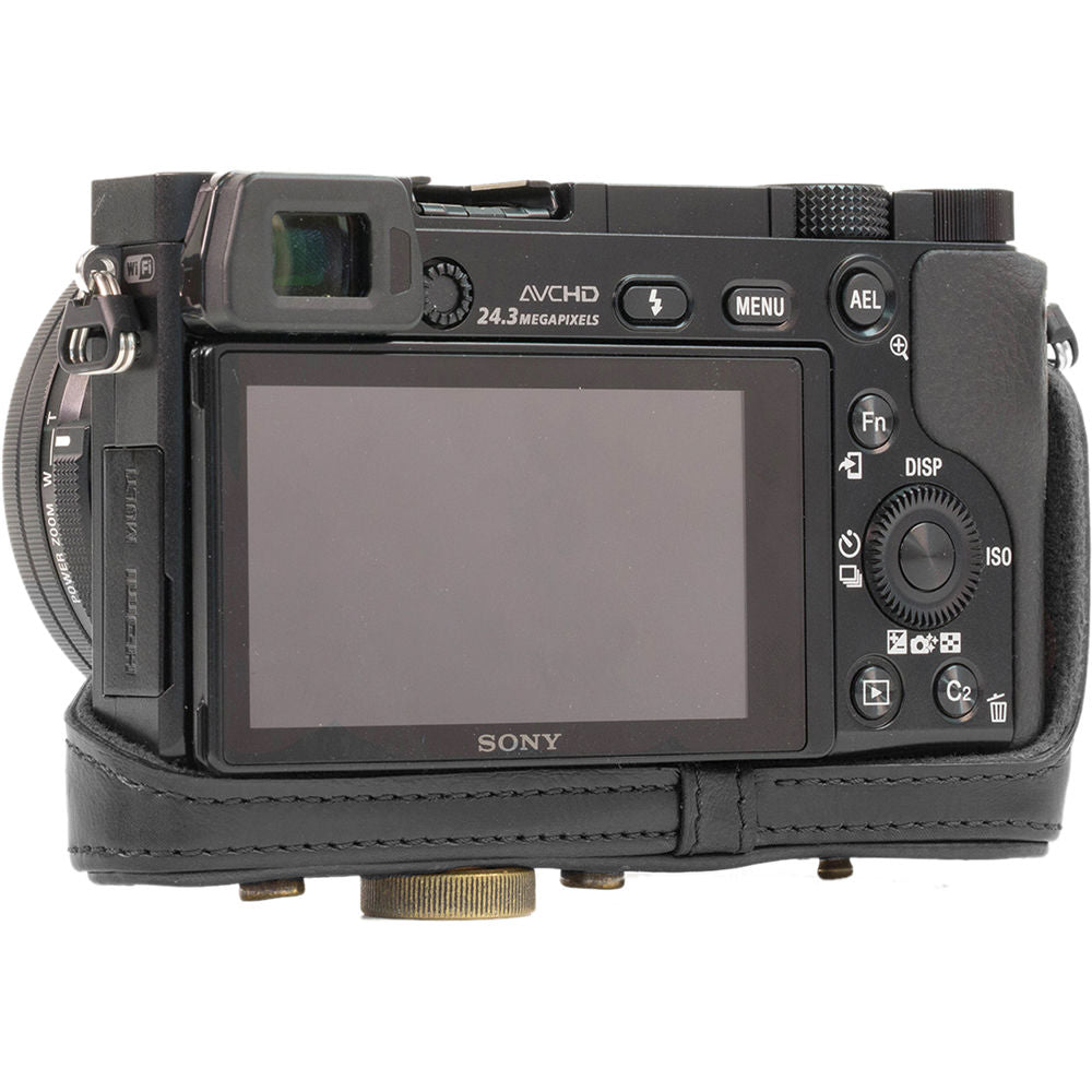 Funda a medida MegaGear Ever Ready para Sony A6000/A6300 con 16-50mm Lens (Negro) - contenido de la caja