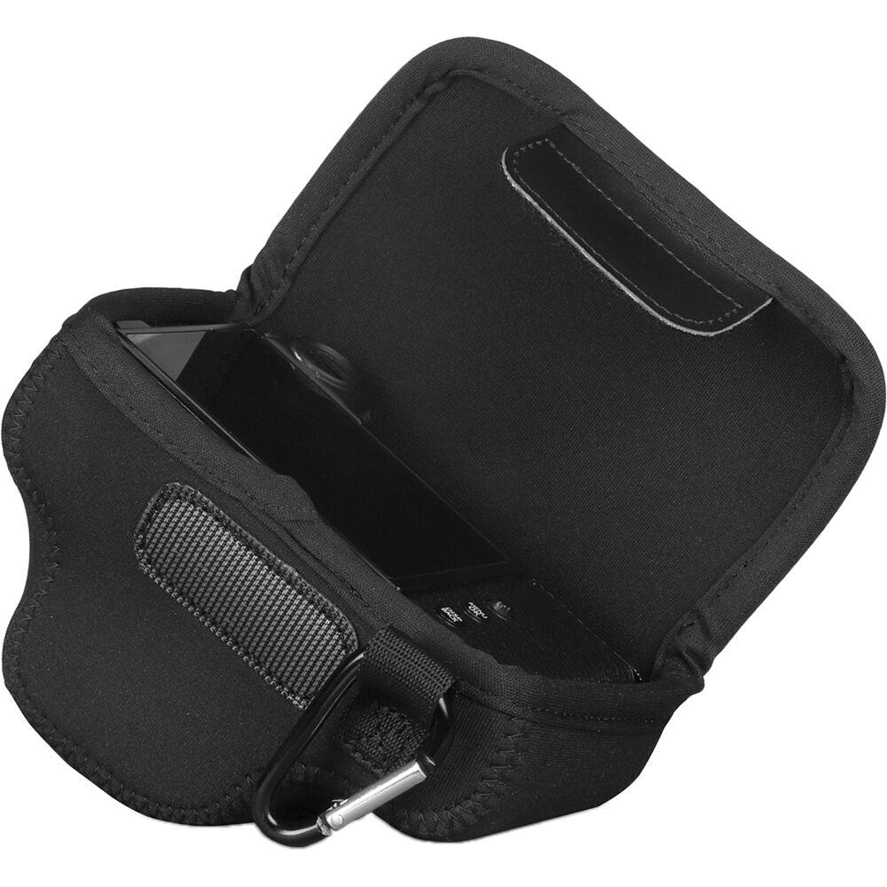 Funda a medida MegaGear Ultralight neopreno para FUJIFILM X-E4 con XF 27mm f/2.8 R WR Lens (Negro) - detalle