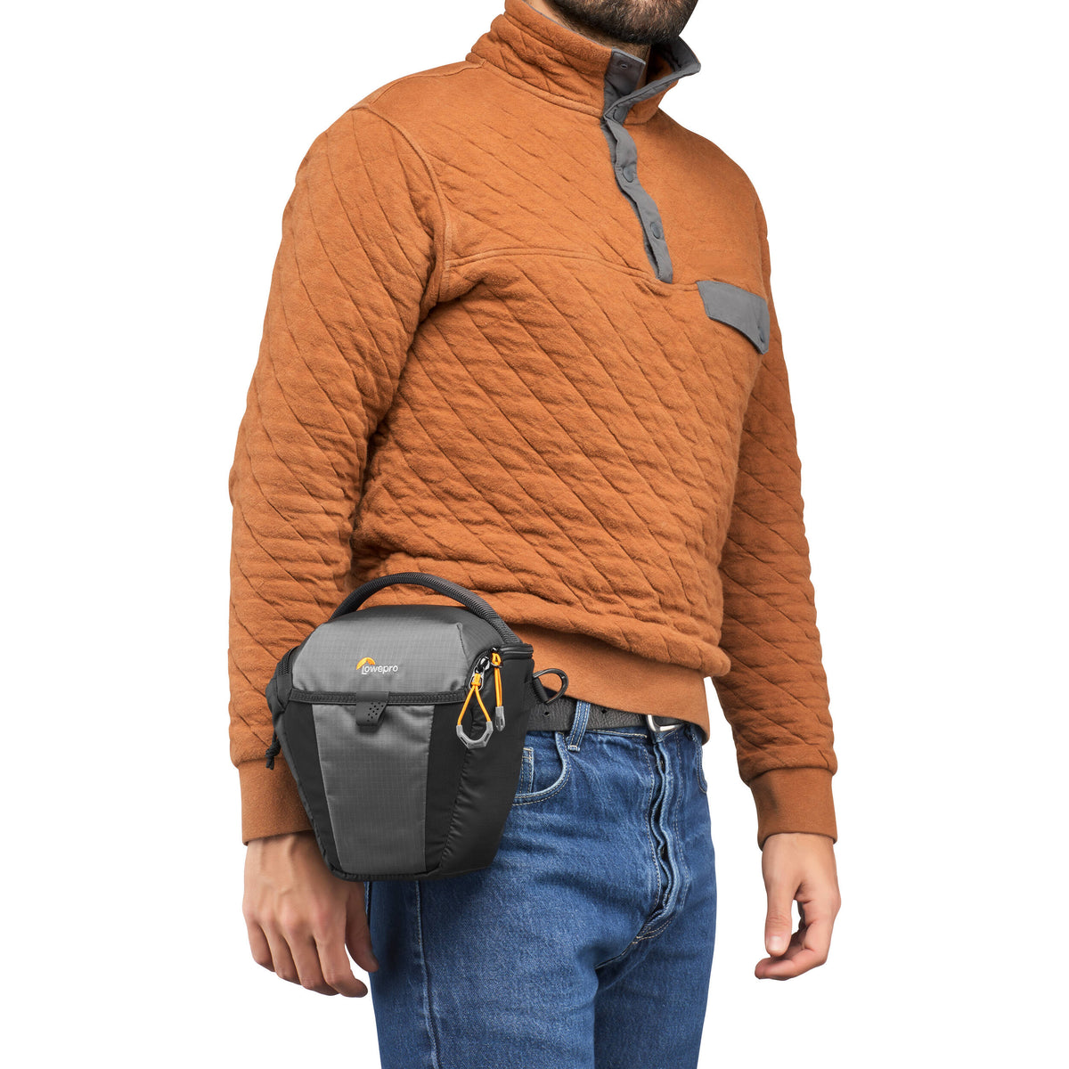 Holster Lowepro Photo Active TLZ 45 AW Top-Loader Bag (Negro) - en uso