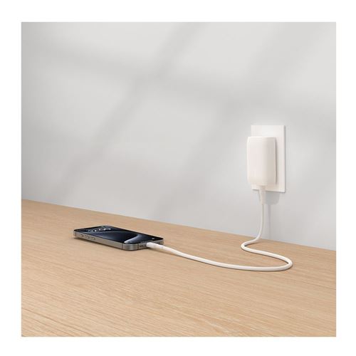 Belkin BoostCharge 67 Watt Triple USB-C Wall Charger — vista 4