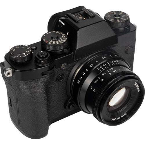 Lente 7Artisans 35mm f/1.2 Mark II (Negro) - contenido de la caja