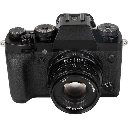 Lente 7Artisans 35mm f/1.2 Mark II (Negro) - en uso