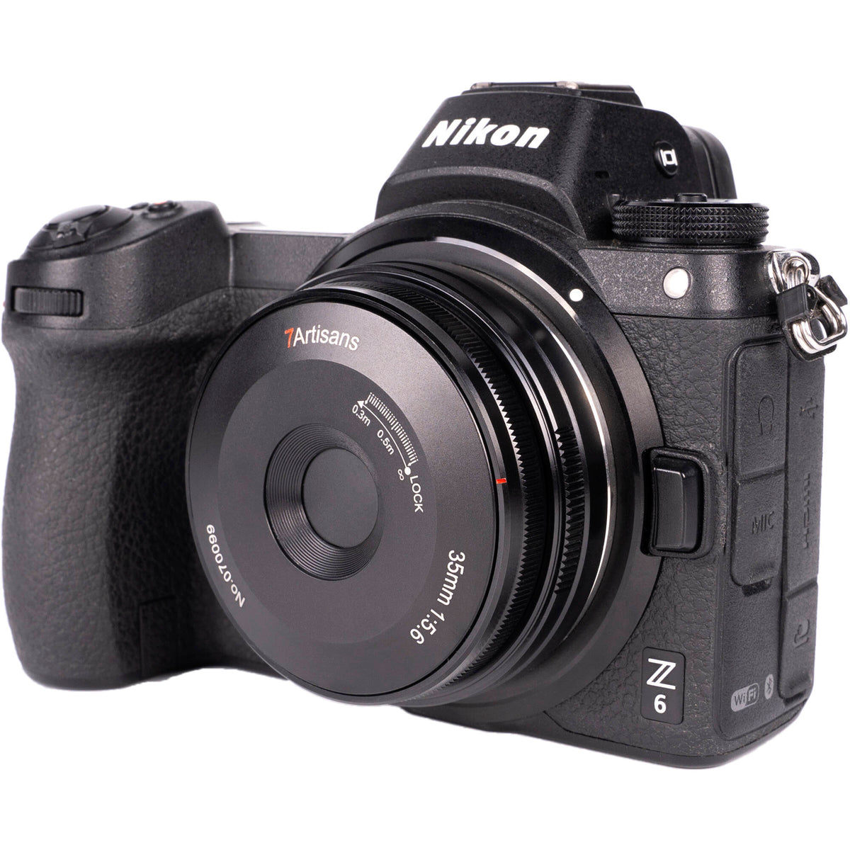 Lente 7Artisans 35mm f/5.6 Pancake (Negro) - detalle