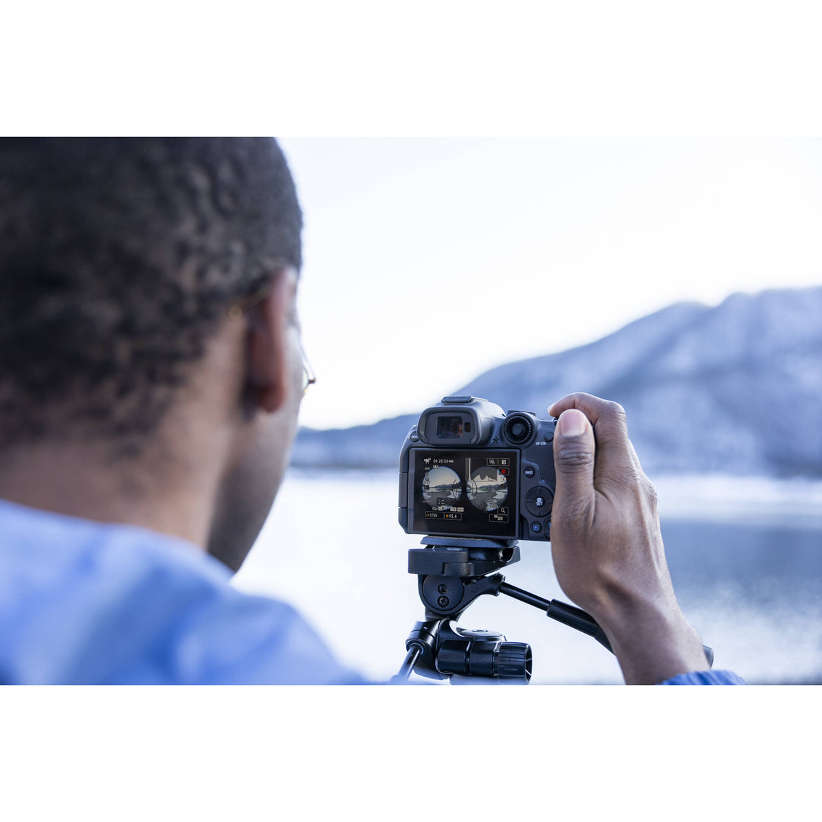 Lente Canon RF-S 3.9mm f/3.5 STM Dual Fisheye - contenido de la caja