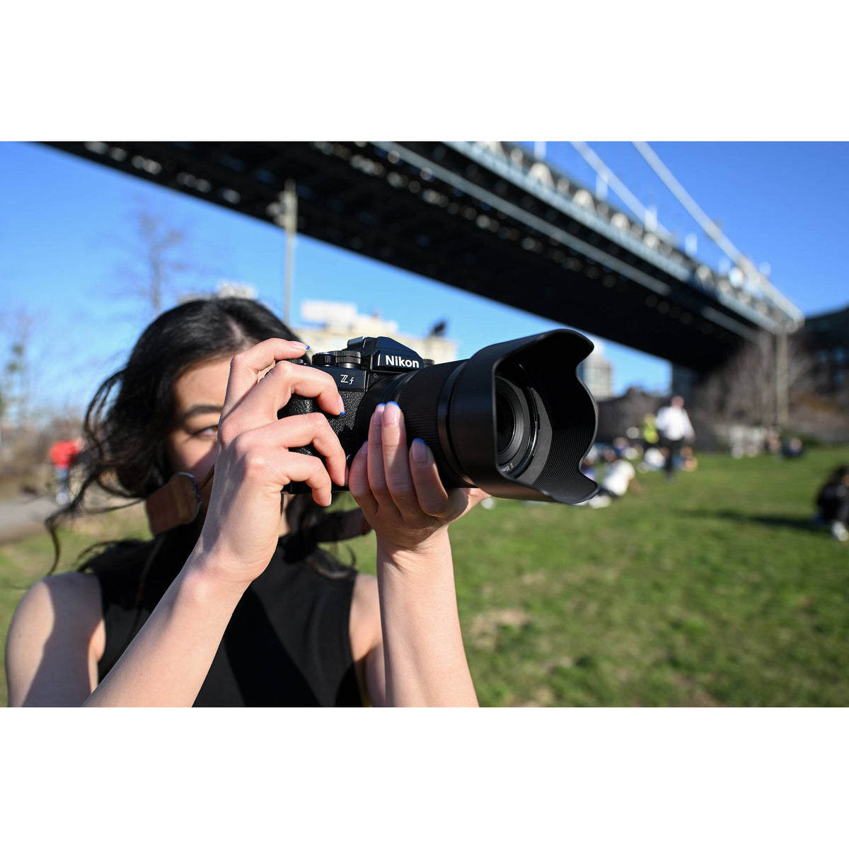 Lente Nikon NIKKOR Z 35mm f/1.4 - contenido de la caja