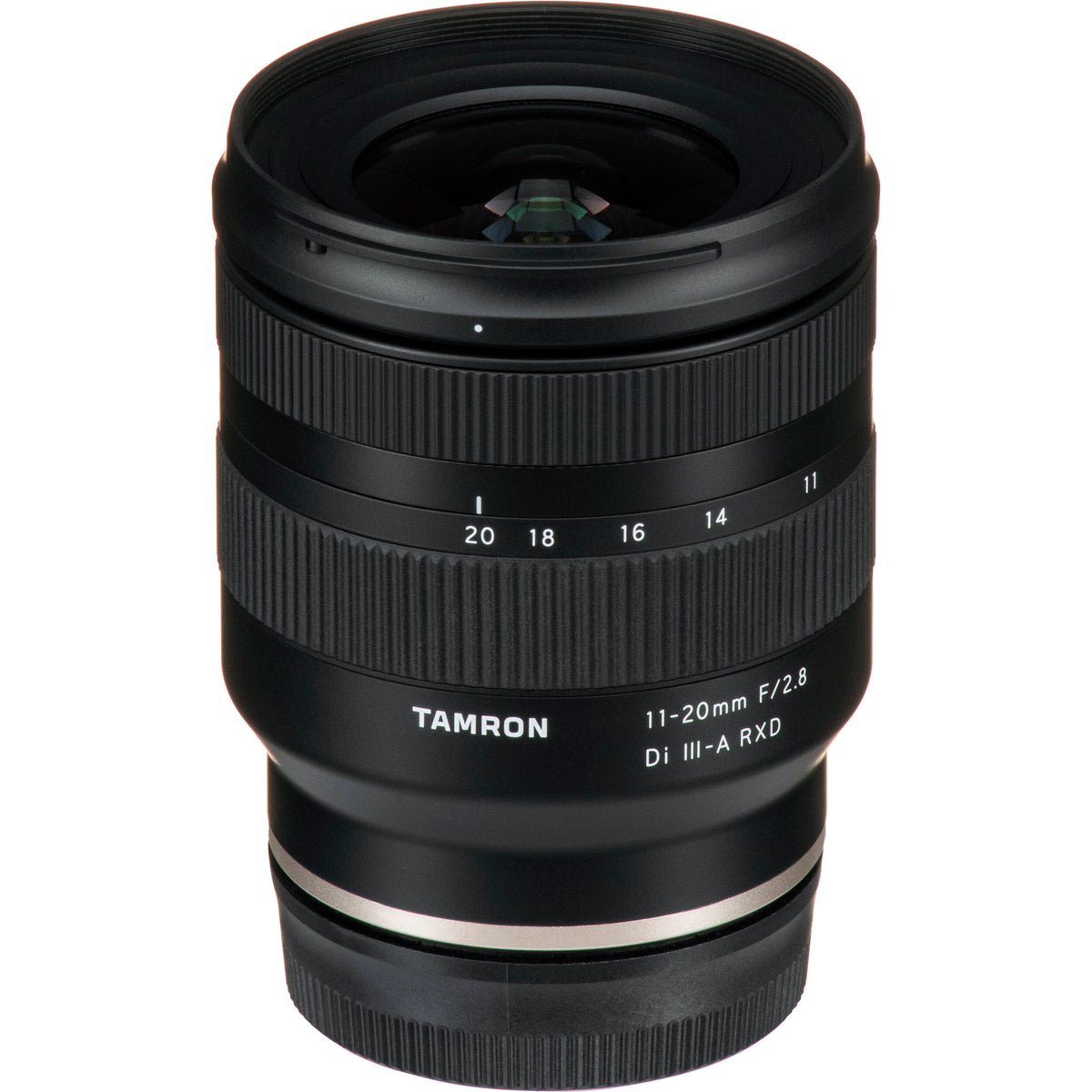 Lente Tamron 11-20mm f/2.8 Di III-A RXD - contenido de la caja