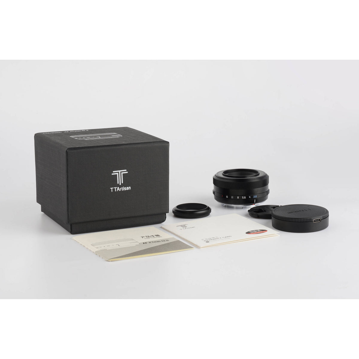 Lente TTArtisan 27mm f/2.8 (Negro) - contenido de la caja