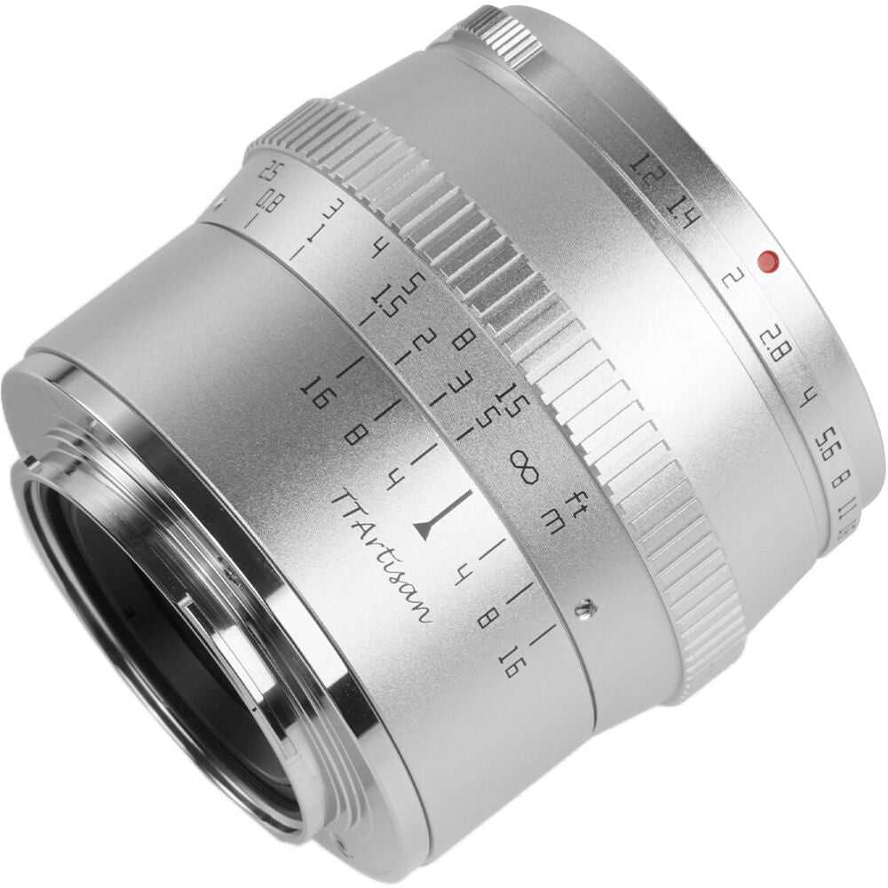 Lente TTArtisan 50mm f/1.2 (Plateado) - vista frontal