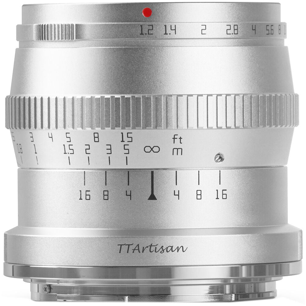 Lente TTArtisan 50mm f/1.2 (Plateado) - puertos y conexiones