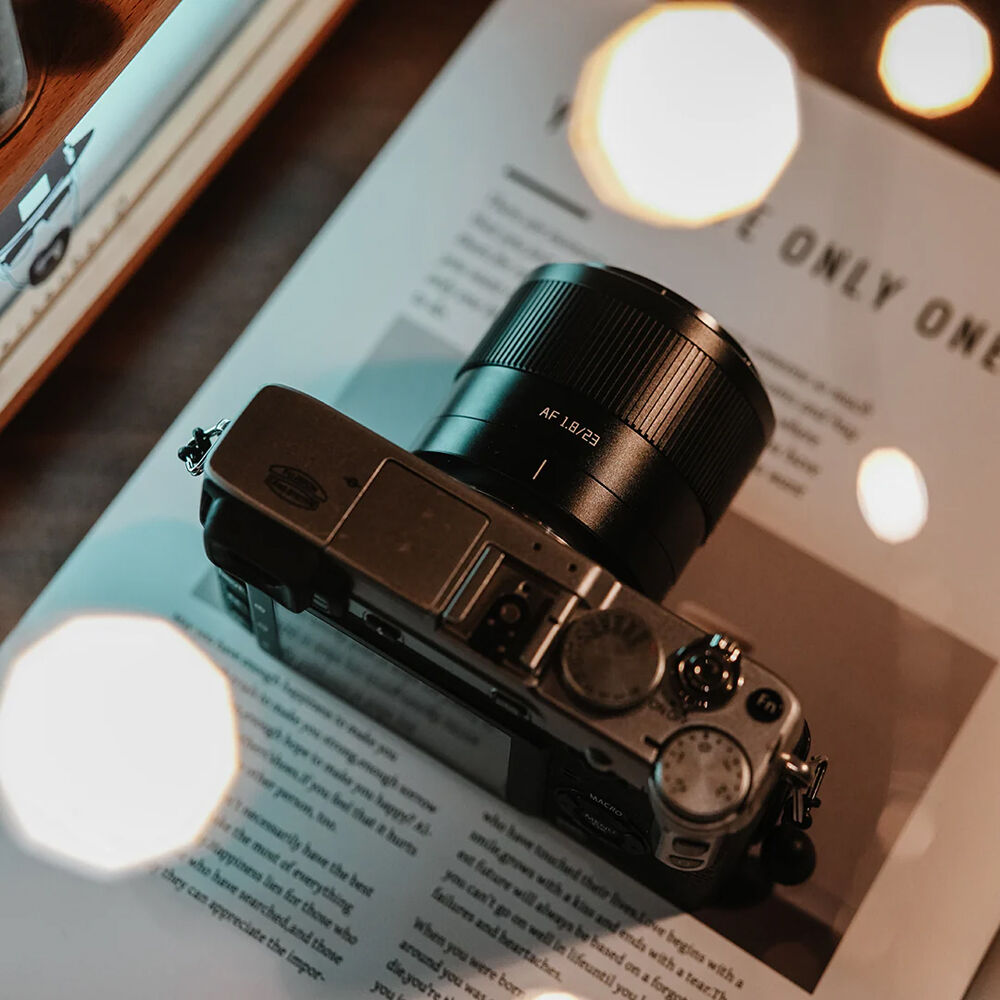 Lente TTArtisan AF 23mm f/1.8 (Negro) - en uso
