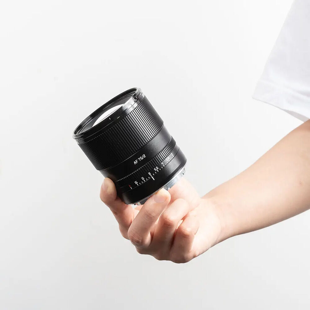 Lente TTArtisan AF 75mm f/2 (Negro) - vista lateral