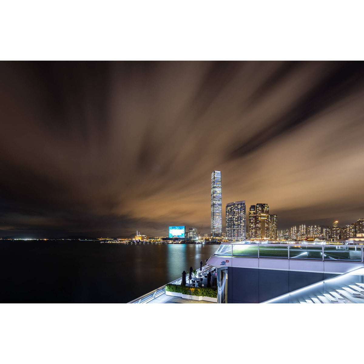 Lente Venus Optics Laowa 15mm f/4.5R Zero-D Shift - detalle