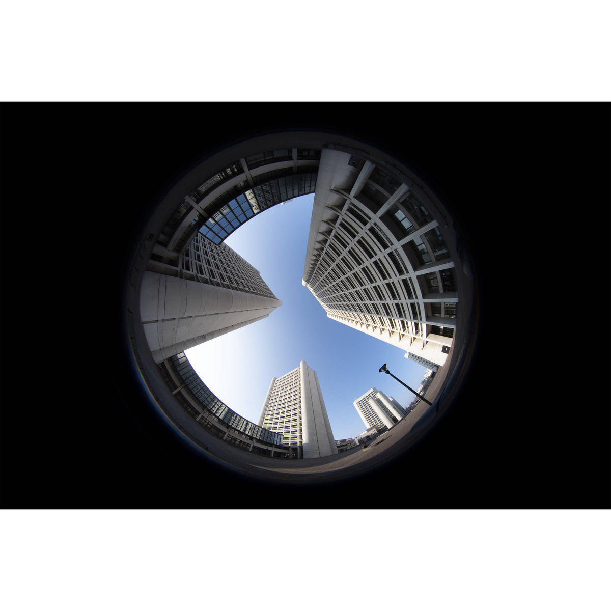 Lente Venus Optics Laowa 4mm f/2.8 Fisheye - en uso