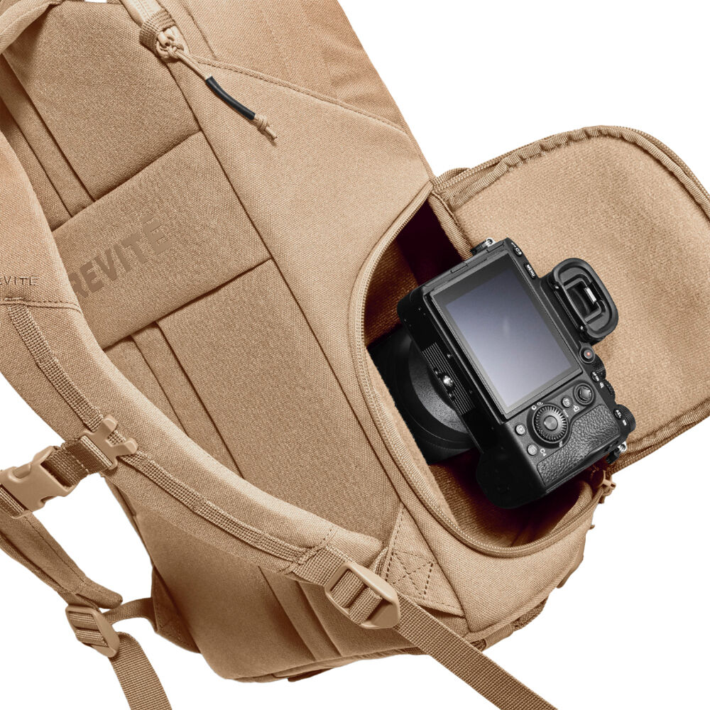 Mochila Brevite The Jumper 2026 Edition (Desert Arena, 18L) - vista frontal