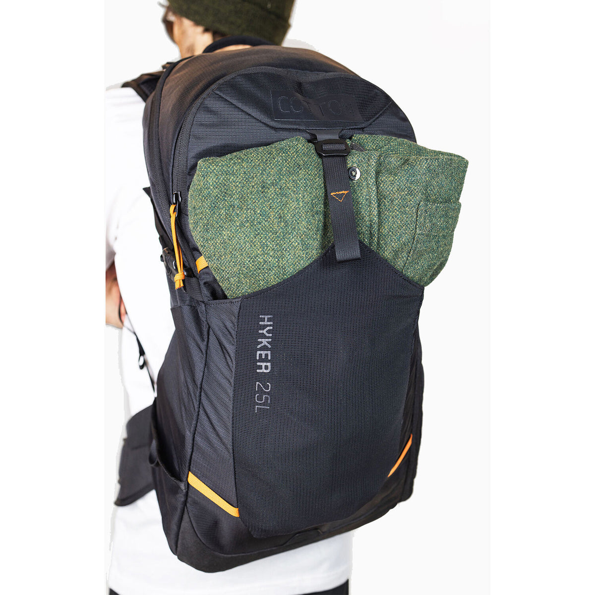 Mochila Cotton Carrier Hyker Series Daypack (Desert Beige, 25L) - puertos y conexiones