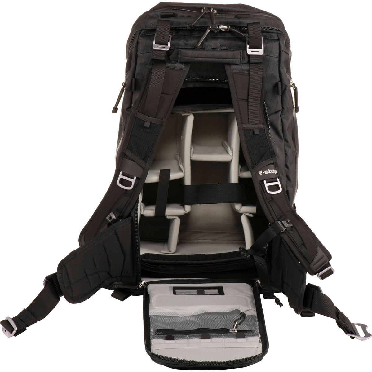 Mochila f-stop AJNA DuraDiamond 37L Travel & Adventure Photo Bundle (Anthracite Negro) - en uso