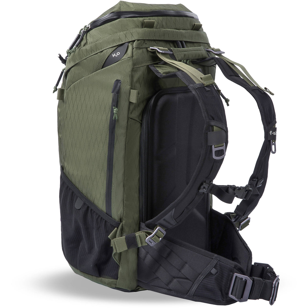 Mochila f-stop AJNA DuraDiamond Travel & Adventure (Cypress Verde, 37L) - puertos y conexiones