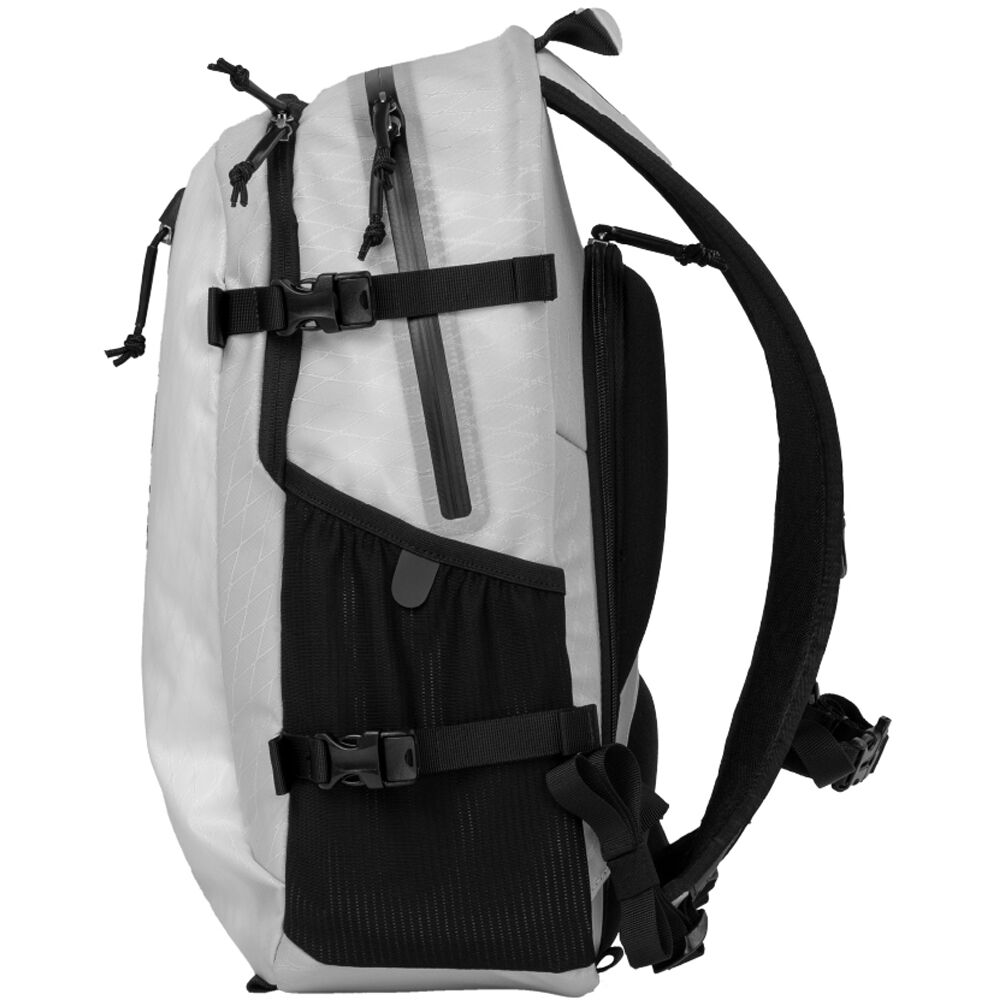 Mochila f-stop Guru AIR para Female Torsos (Arctic Blanco) - contenido de la caja
