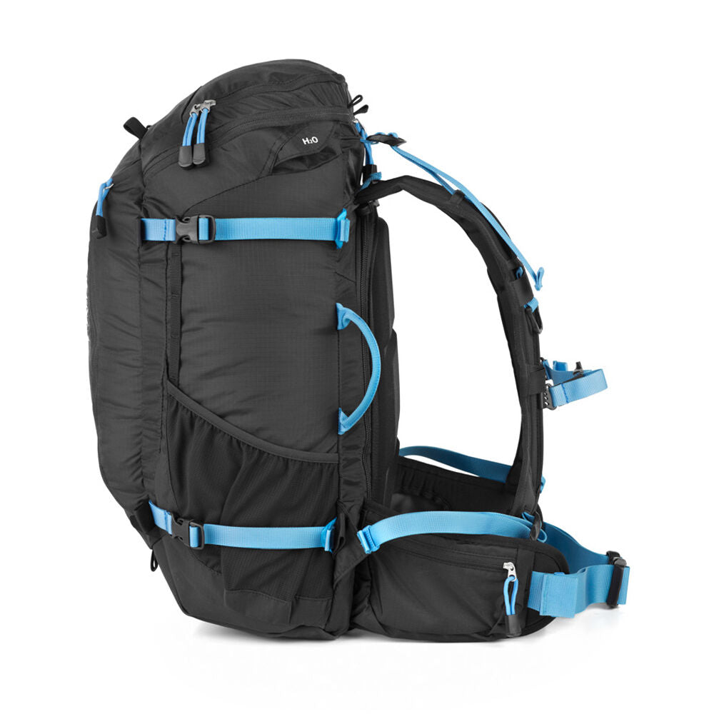Mochila f-stop Kashmir UL 30L Essentials Bundle (Negro/Azul) - vista lateral