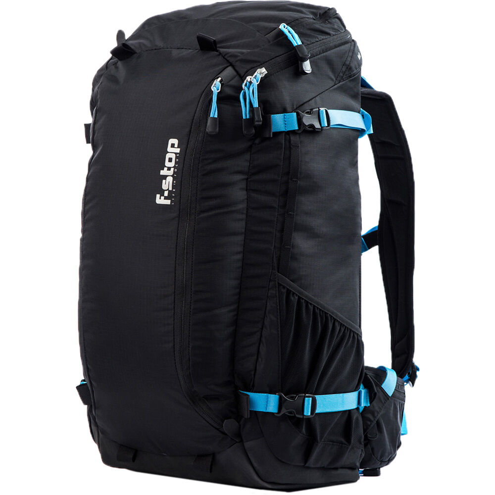 Mochila f-stop Loka UL 37L Essentials Bundle (Negro/Azul) - vista frontal