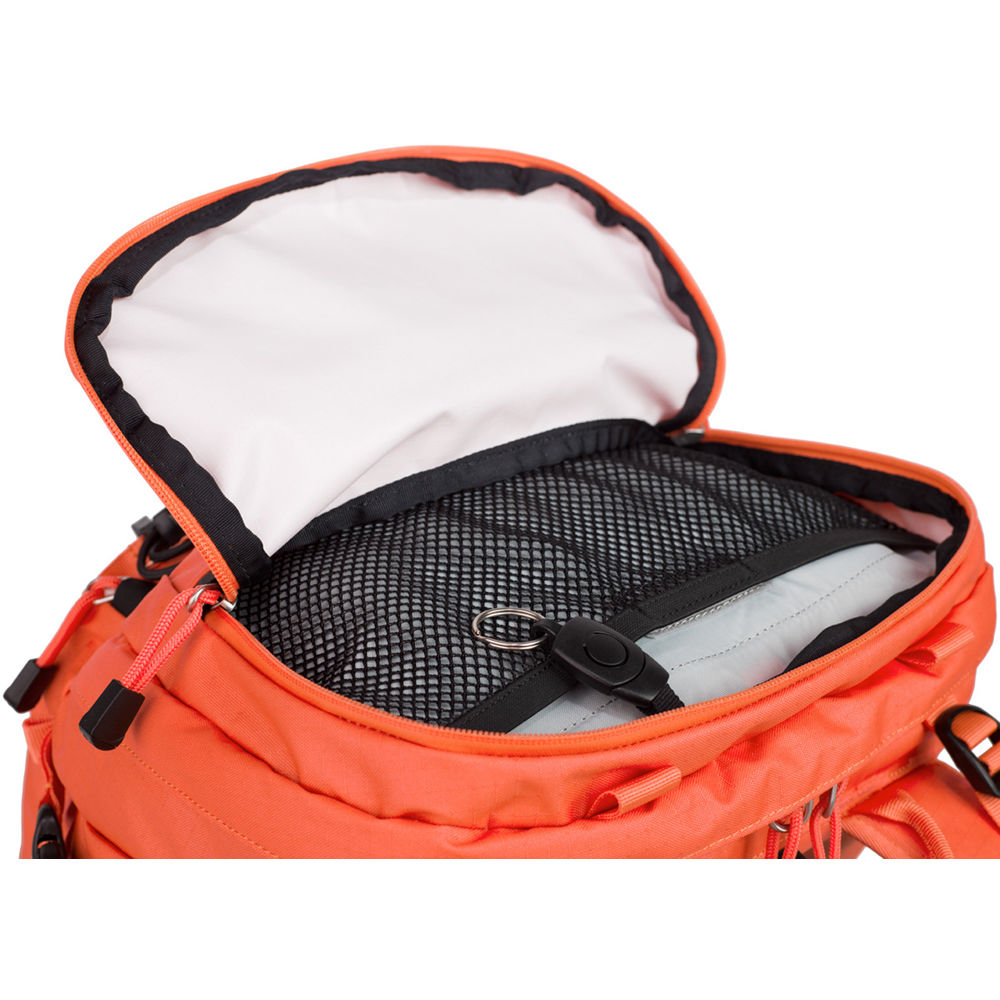Mochila f-stop Mountain Series Lotus (Anthracite/Matte Negro, 32L) - contenido de la caja