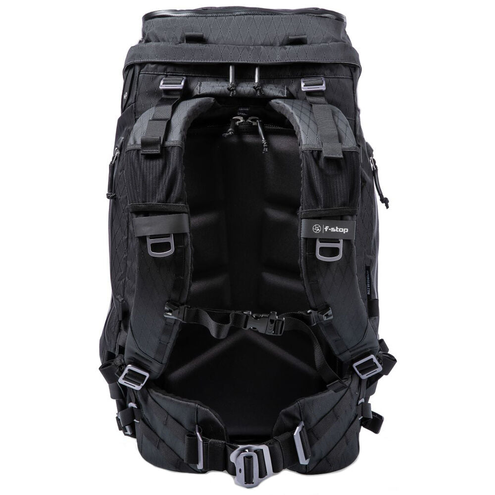 Mochila f-stop TILOPA 50L DuraDiamond Travel & Adventure (Anthracite Negro) - puertos y conexiones
