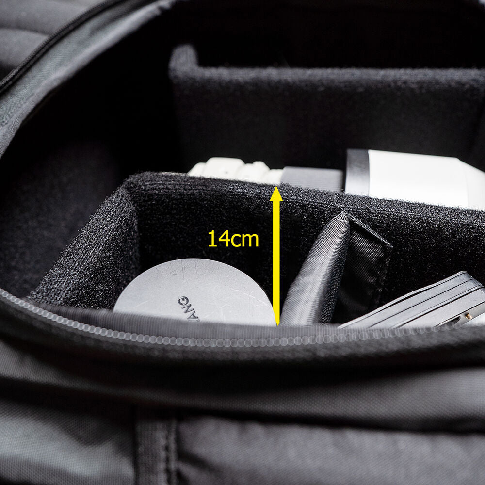 Mochila Haukland x Evoc Photo (Negro, 18L) - contenido de la caja