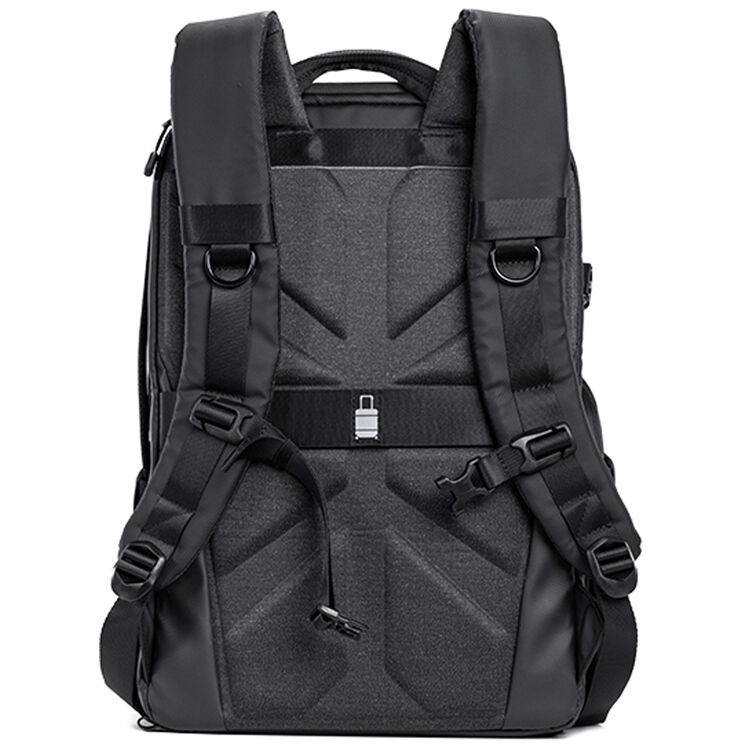 Mochila K&F Concept Beta (Negro, 20L) (KF13.144) - puertos y conexiones