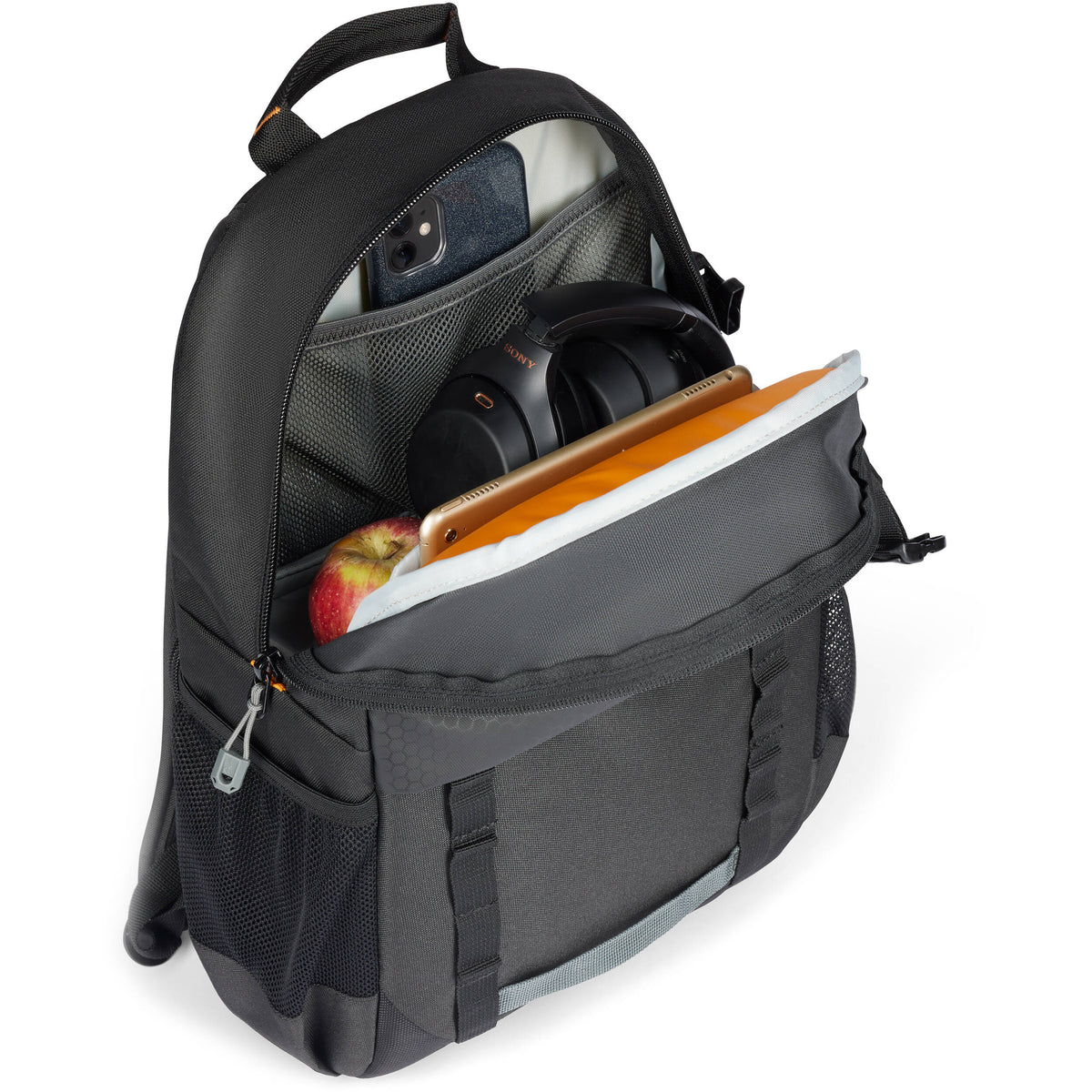 Mochila Lowepro Adventura BP 150 III (Negro) - en uso
