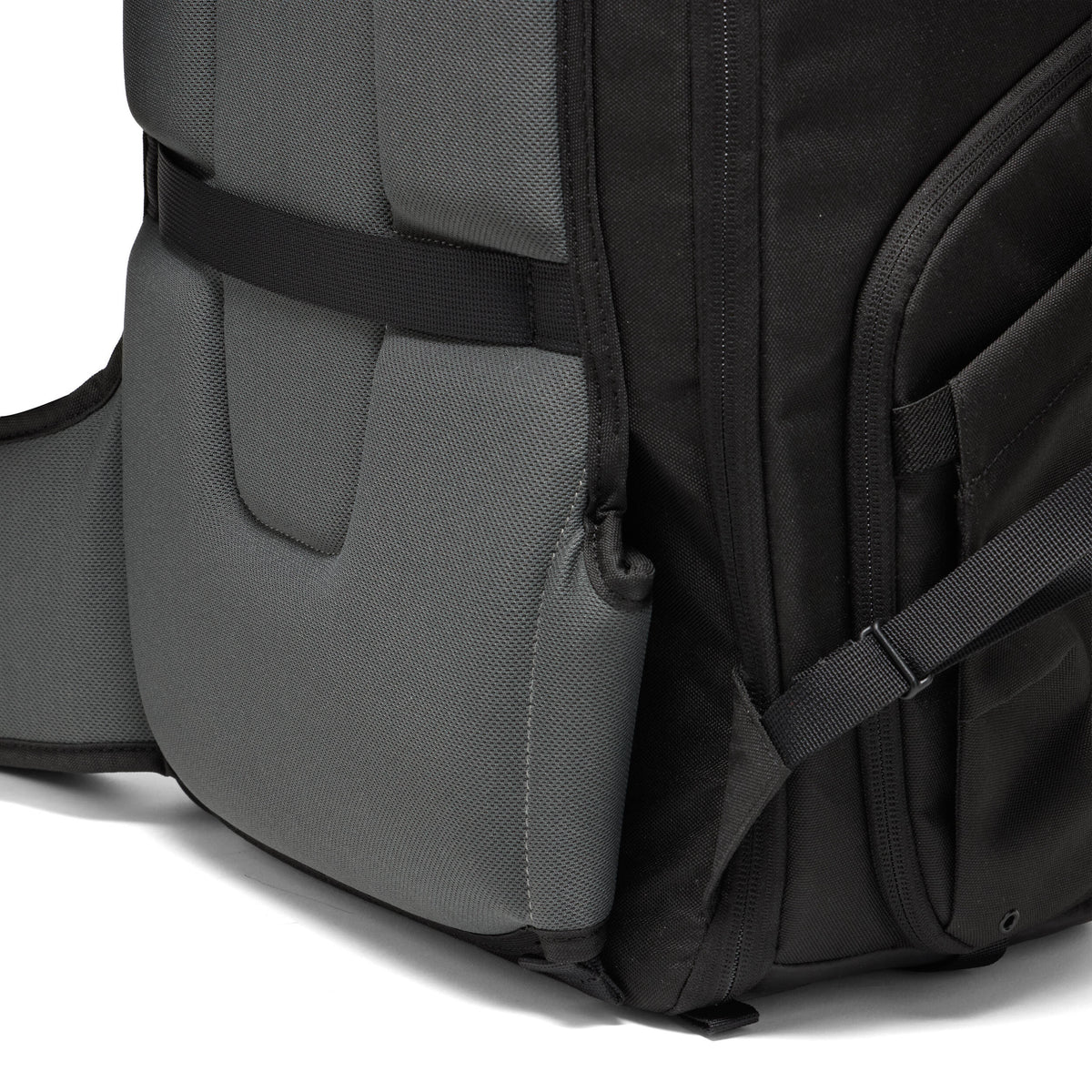 Mochila Lowepro FastPack BP 450 AW IV (28L, Negro) - en uso
