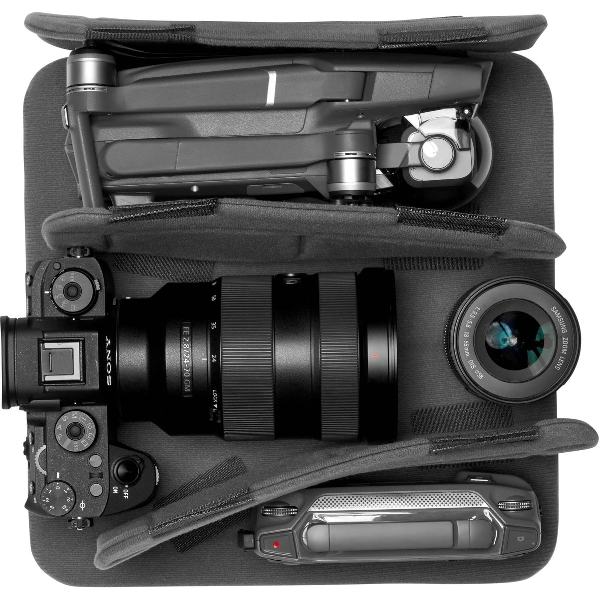 Mochila Lowepro ProTactic BP 300 AW II y Laptop (Negro) - contenido de la caja