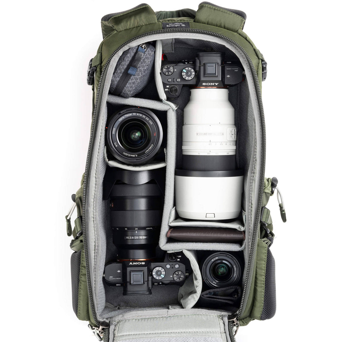 Mochila MindShift Gear Backlight (Montane Verde, 18L) - puertos y conexiones