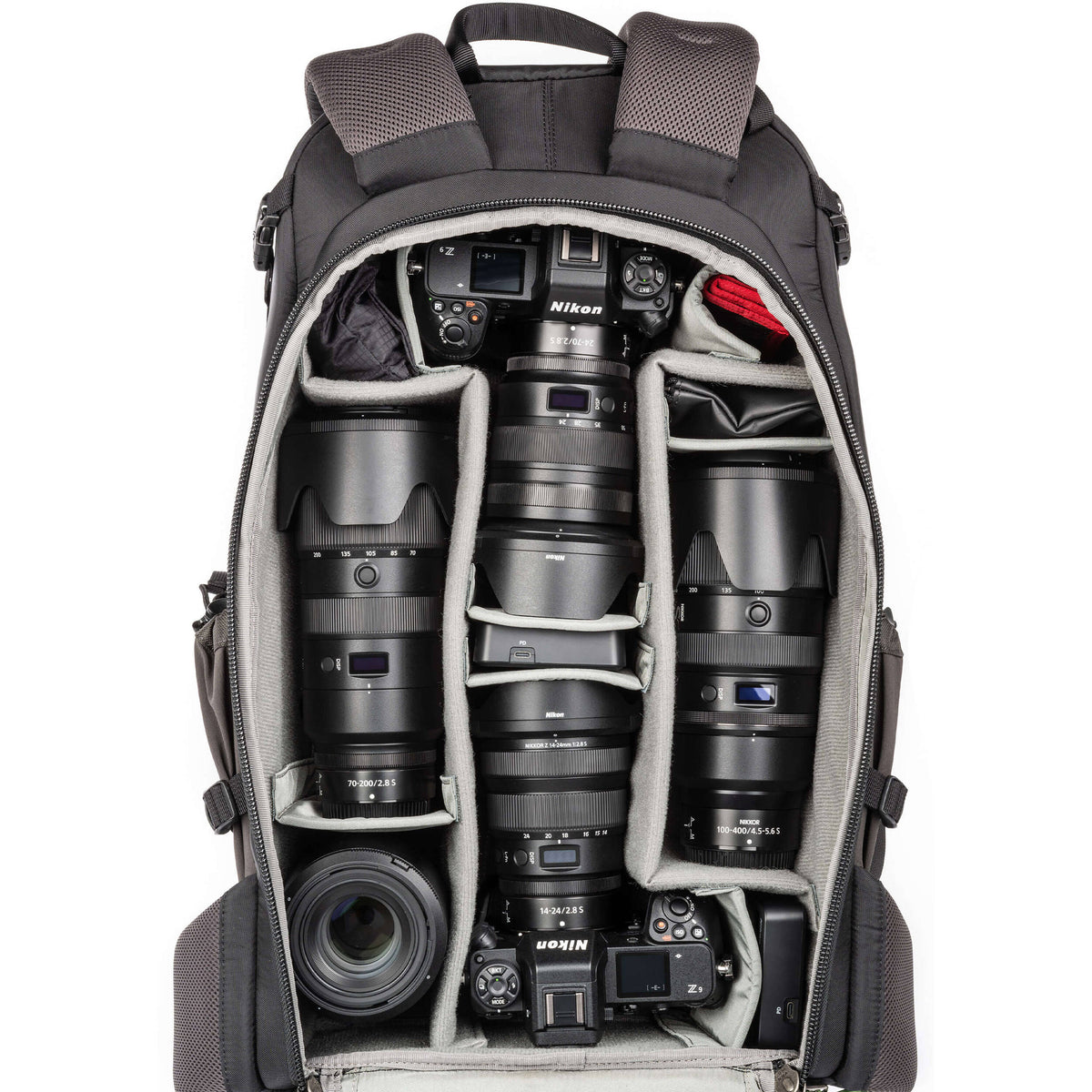 Mochila MindShift Gear Backlight (Slate Negro, 36L) - puertos y conexiones