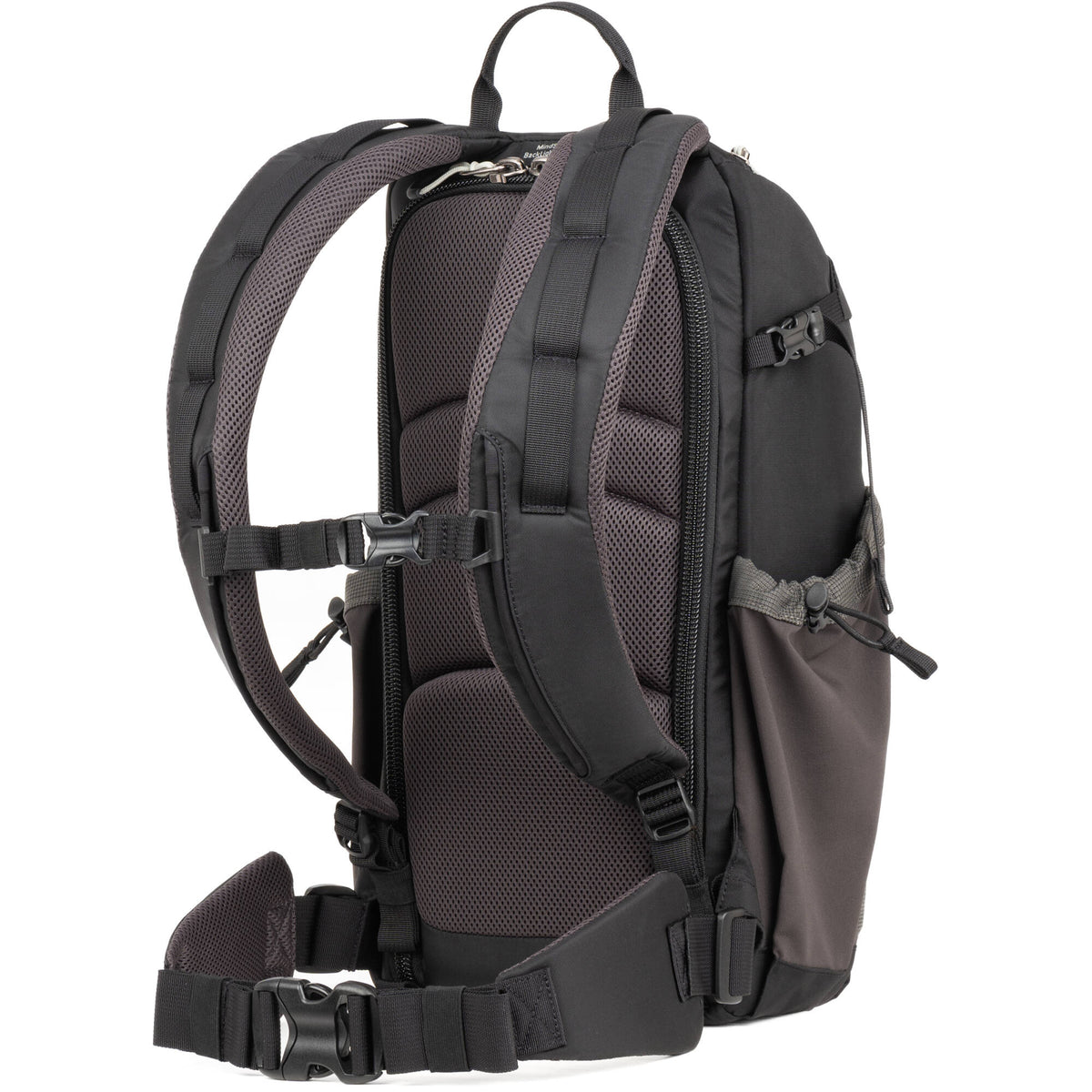 Mochila MindShift Gear Backlight Sprint (Slate Negro, 15L) - en uso